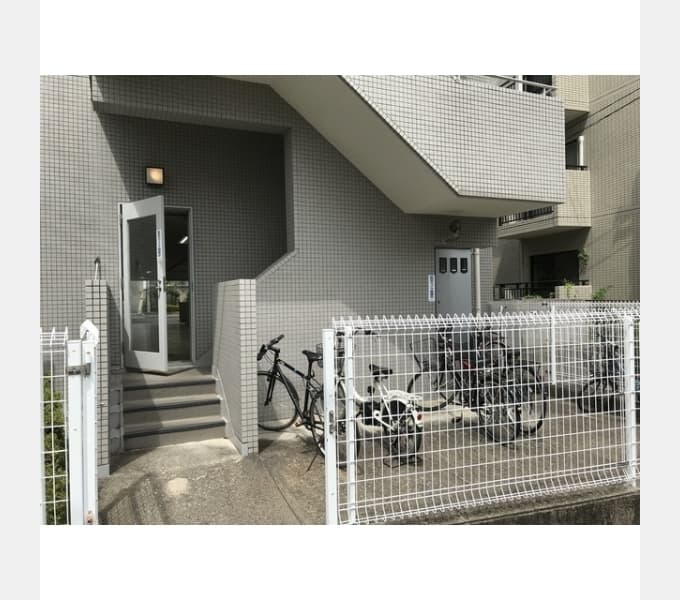 Main exterior of Central Heights Tsukumodai