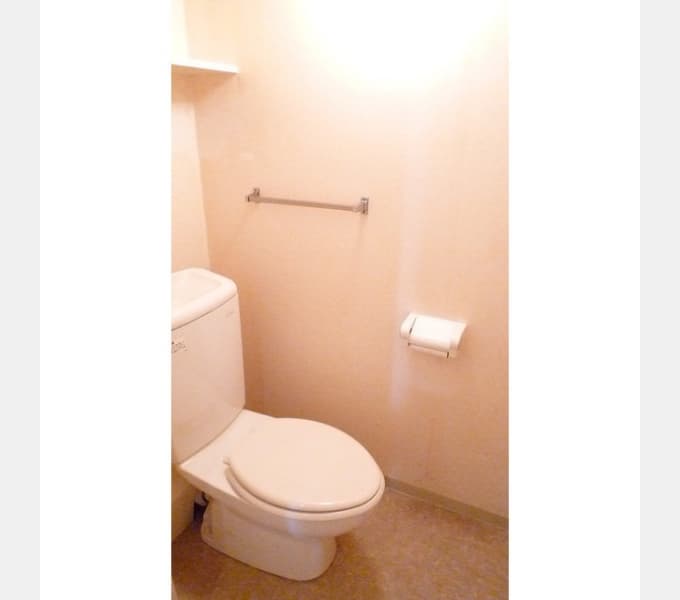 Room image 8
