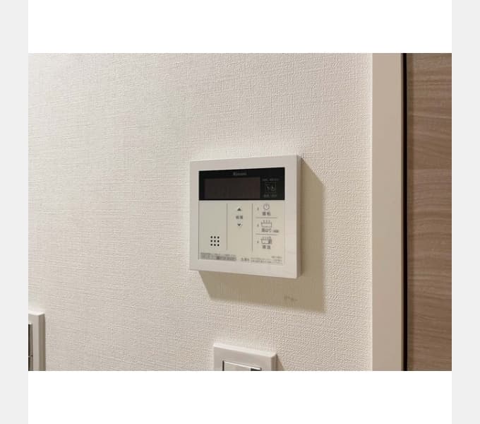 Room image 12