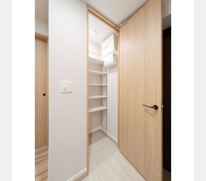 Room image 14