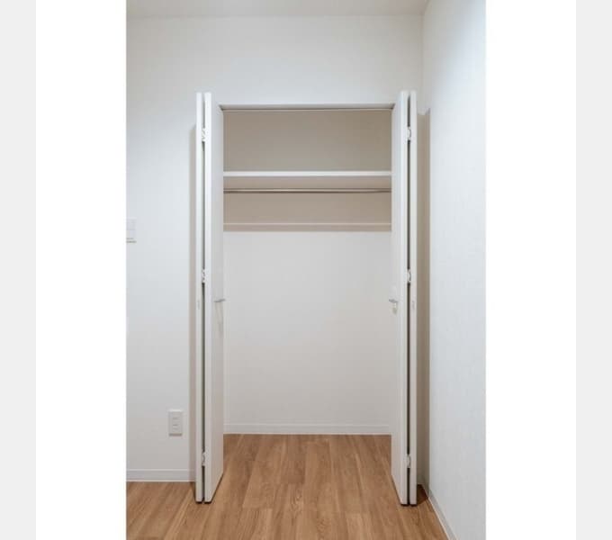 Room image 15