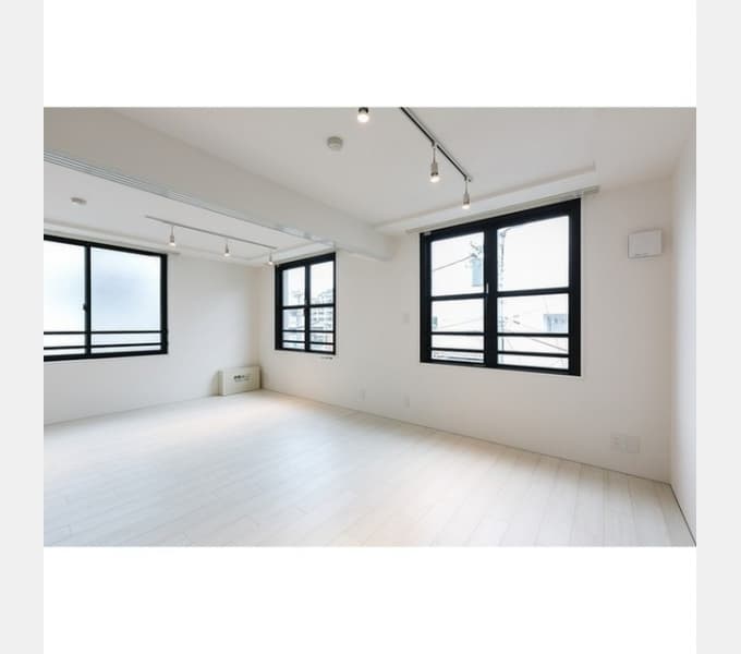 Room image 8
