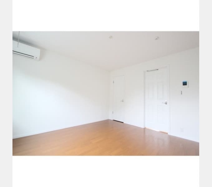 Room image 15