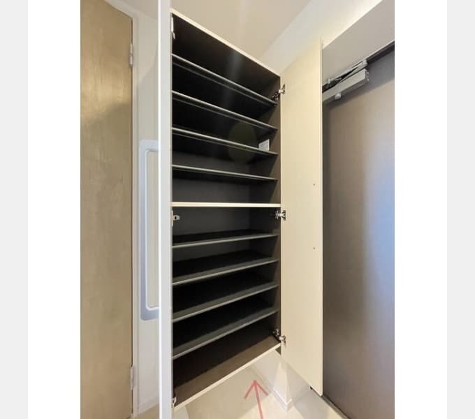 Room image 13