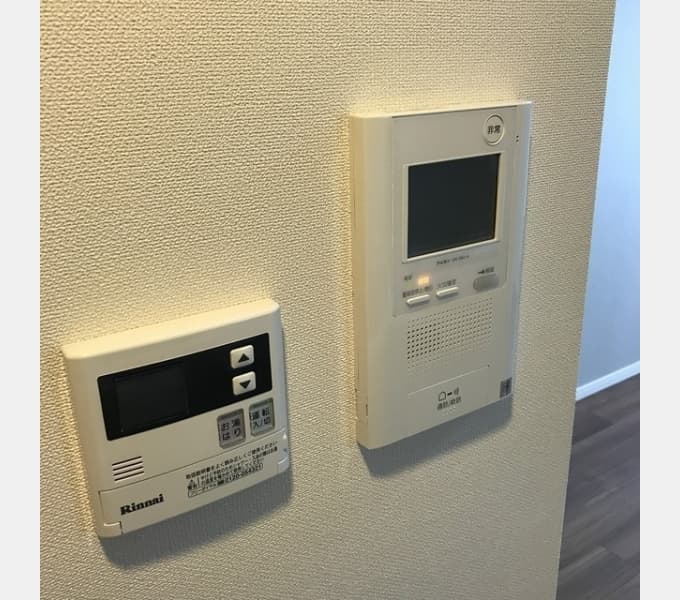 Room image 12