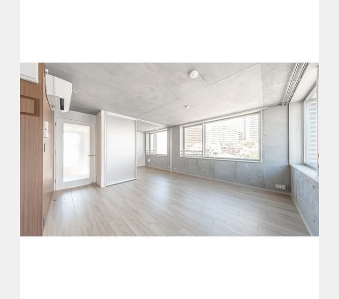 Room image 16