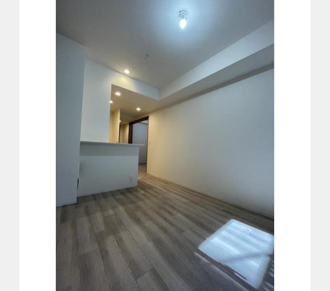 Room image 16
