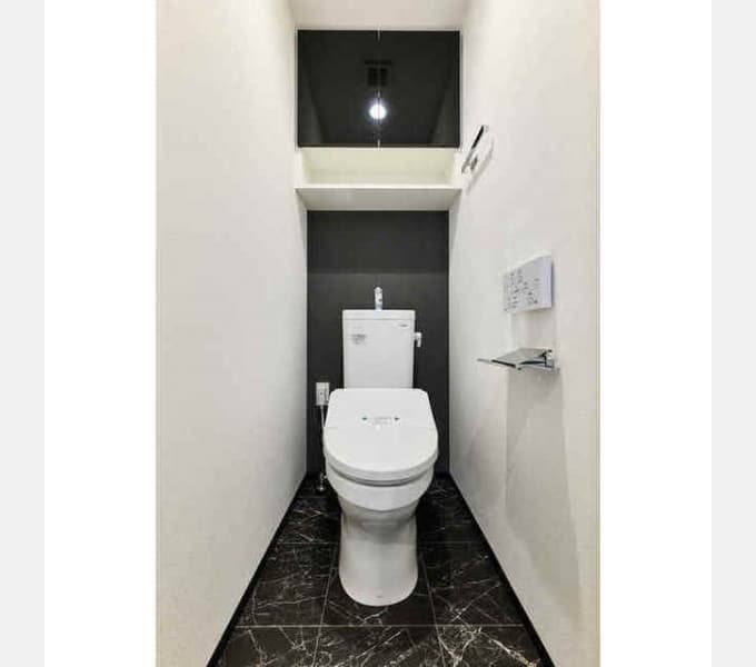 Room image 8