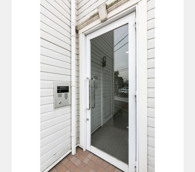 Room image 11