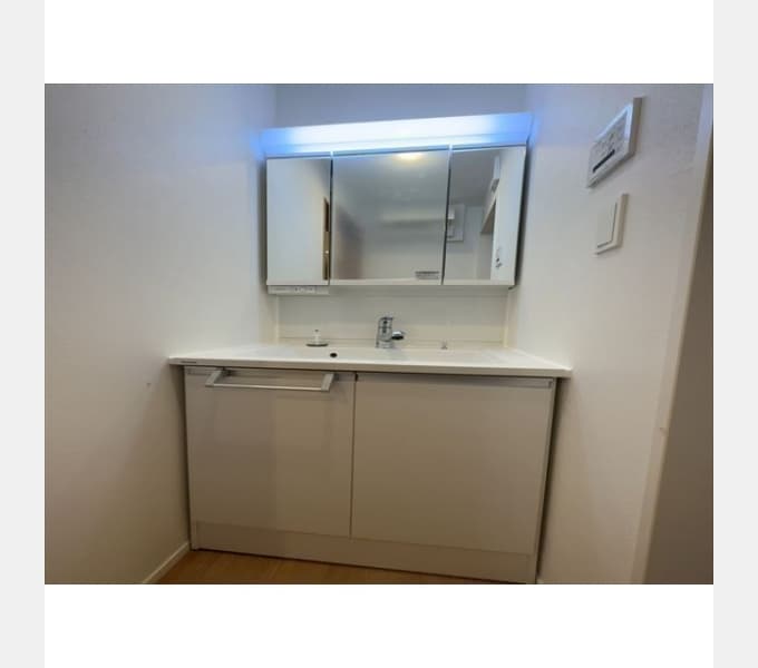 Room image 12