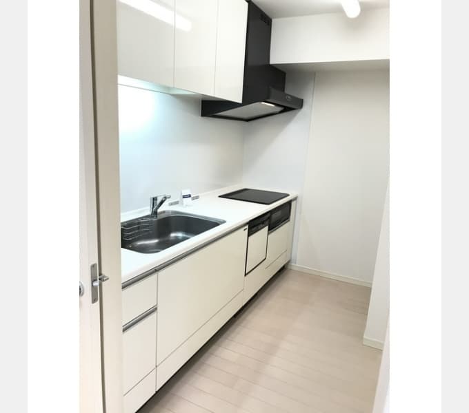 Preview interior of PATH Yokohama Shinkoyasu