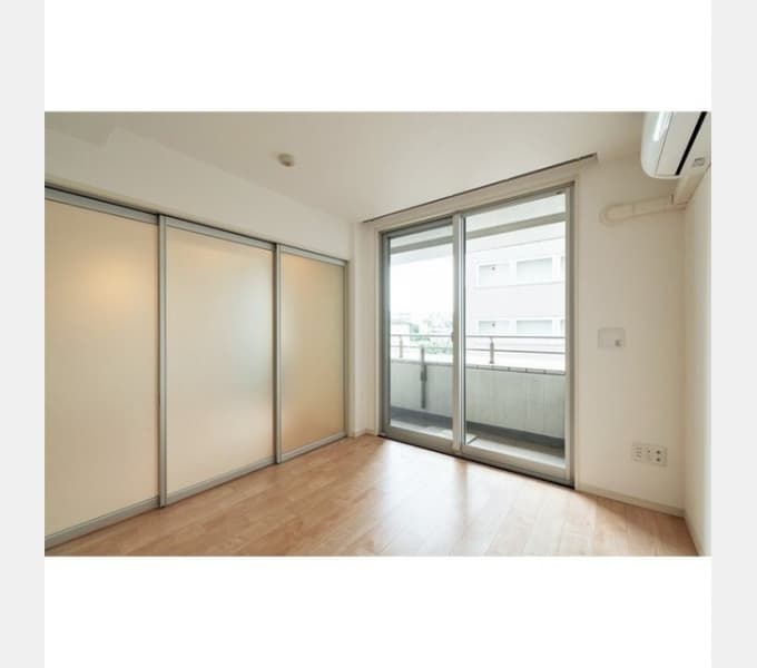 Room image 11