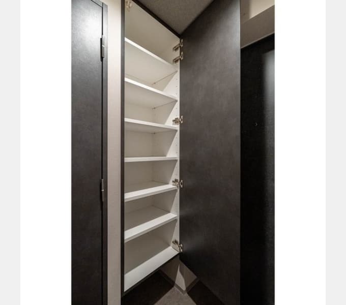 Room image 13
