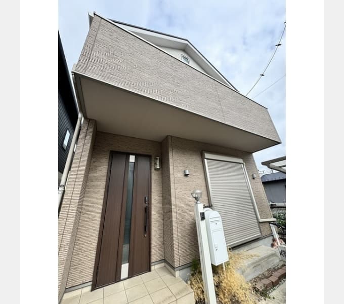 Main exterior of Kamigo 1-chome rental house