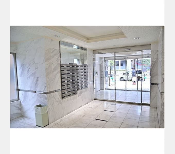 Room image 9