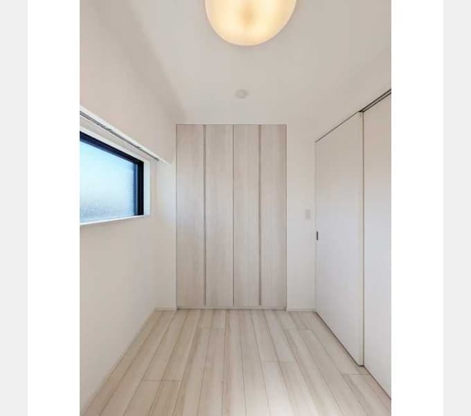 Room image 15