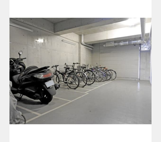 Room image 9