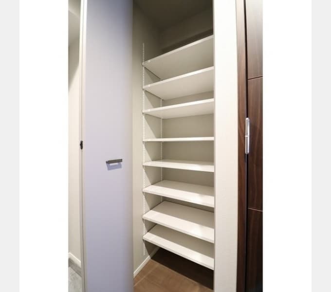 Room image 12