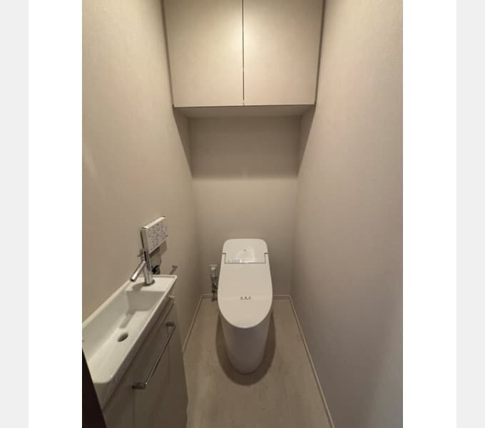 Room image 8