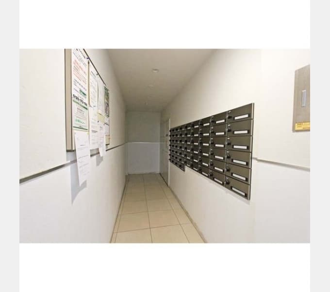 Room image 8