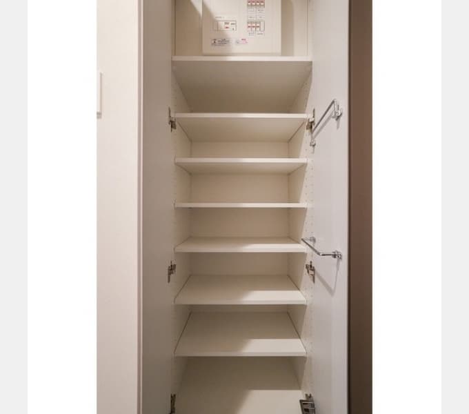 Room image 12