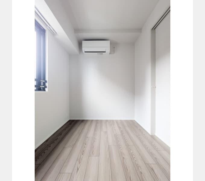 Room image 12