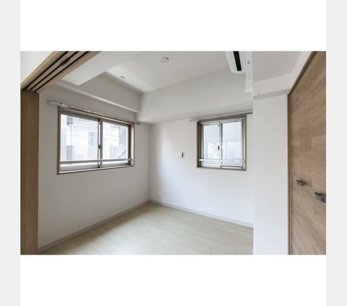 Room image 15