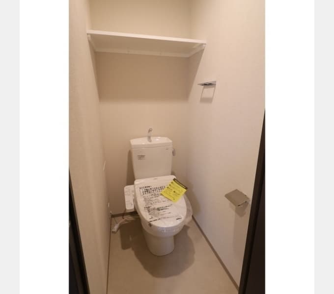 Room image 8