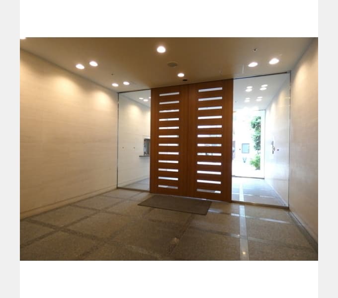 Room image 13