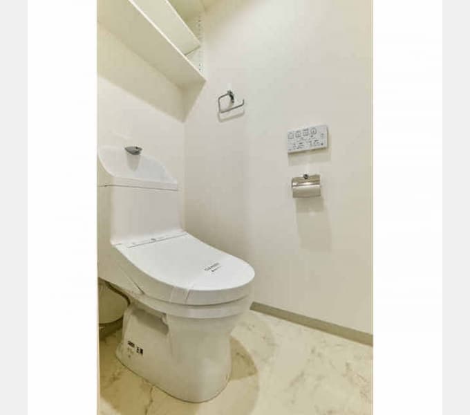 Room image 8