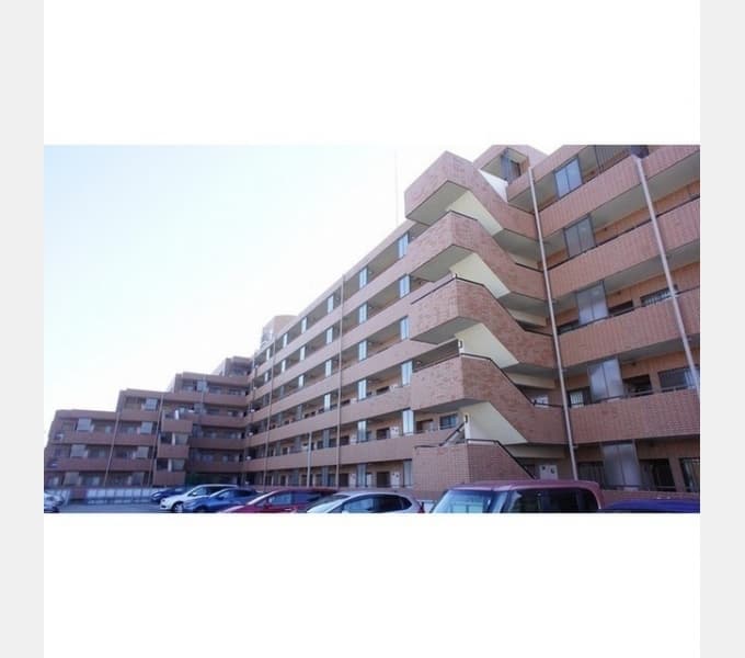 Main exterior of Chrysantheme Mystery