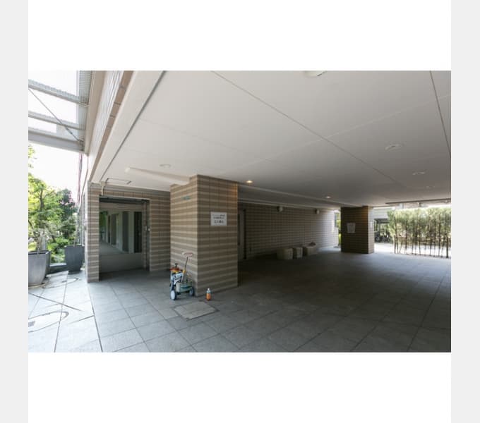 Room image 9