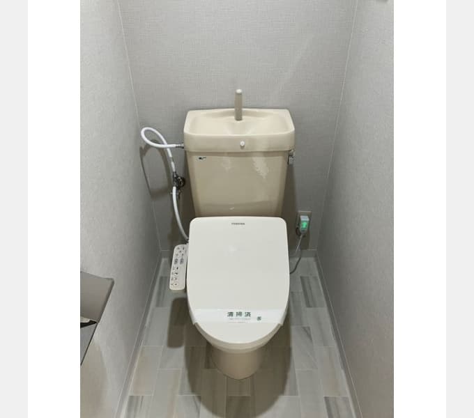 Room image 12