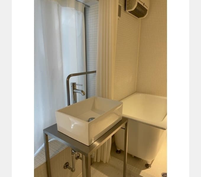 Room image 10