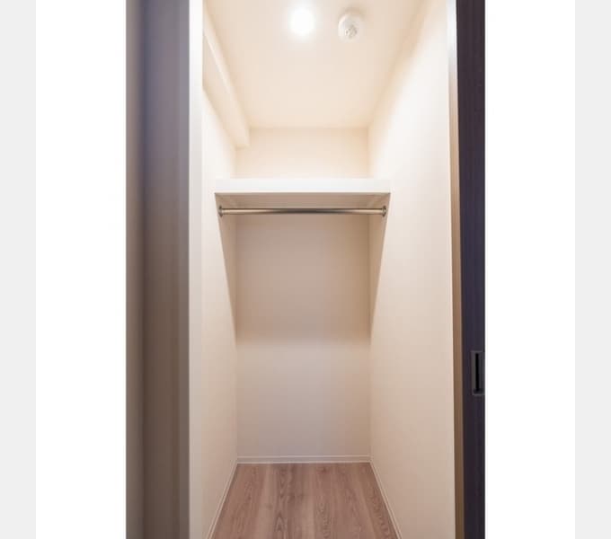 Room image 14