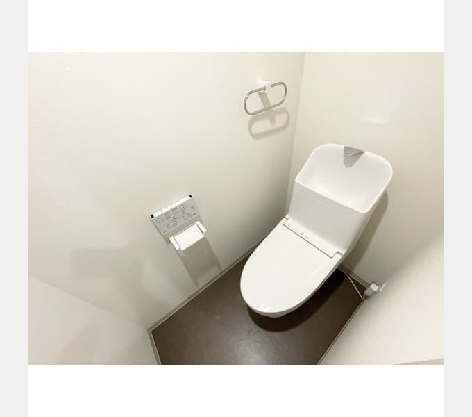 Room image 8