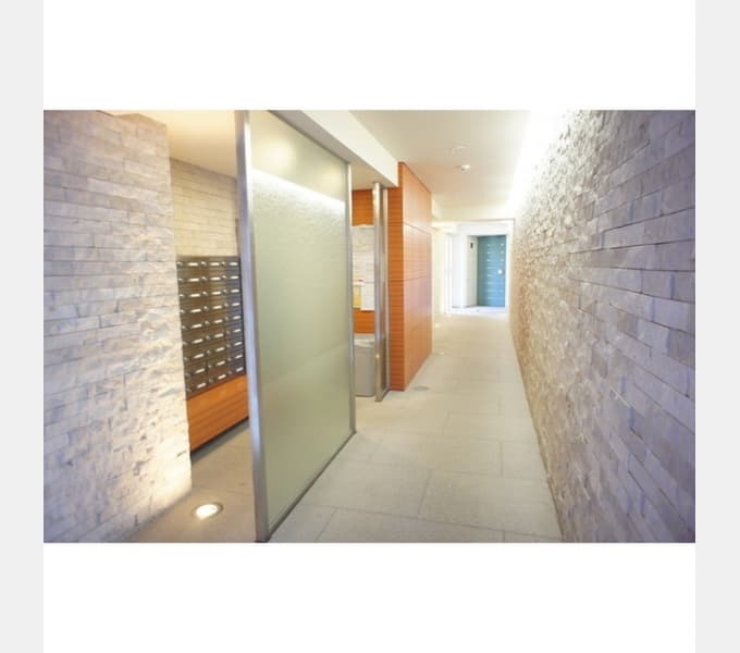 Room image 15