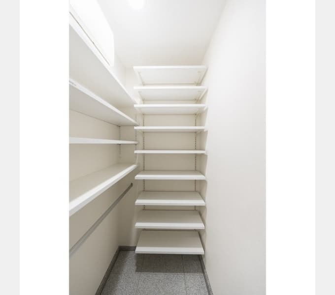 Room image 13