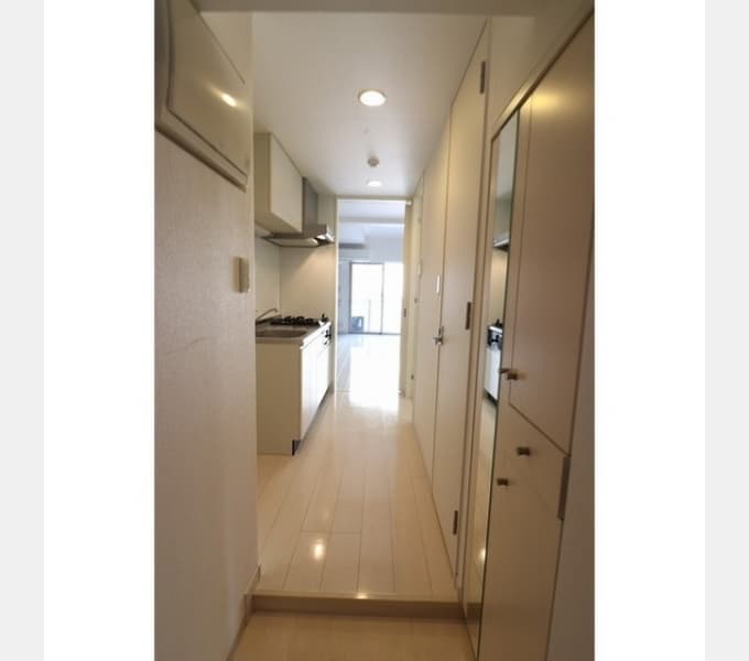 Room image 11
