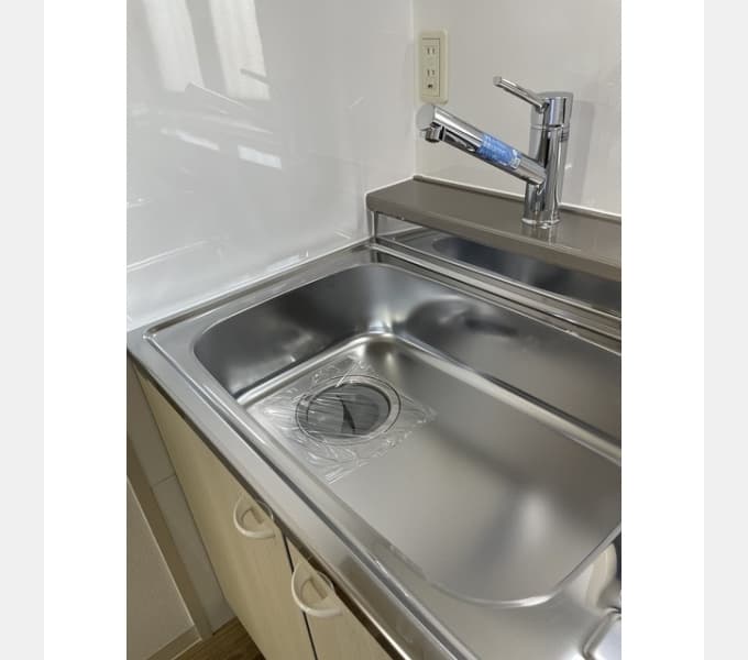 Room image 15