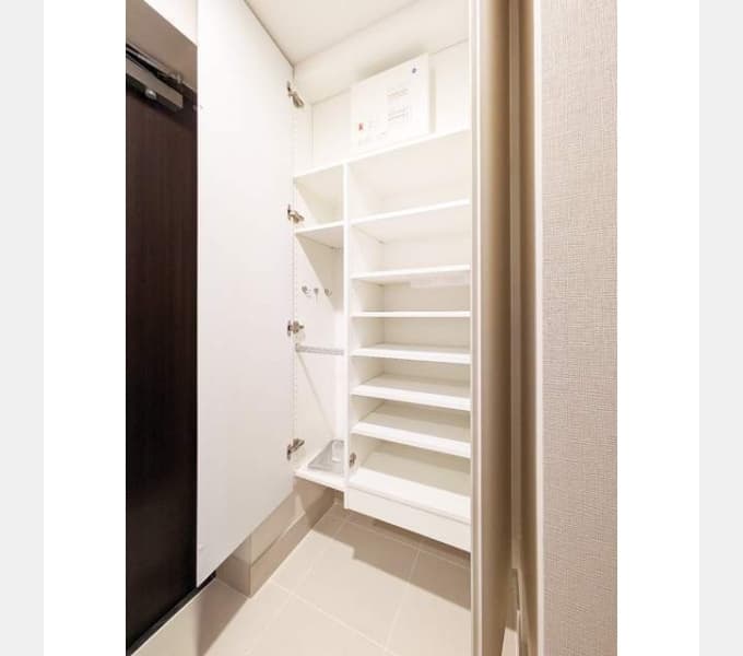 Room image 13