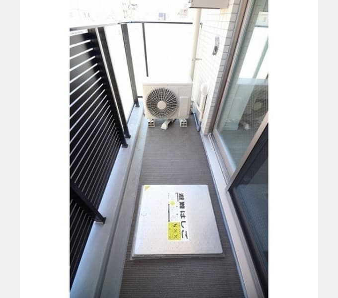 Room image 10