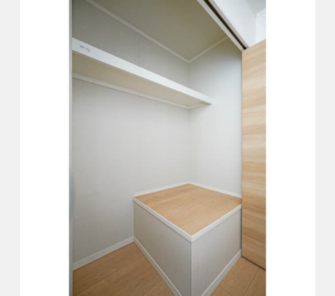 Room image 13