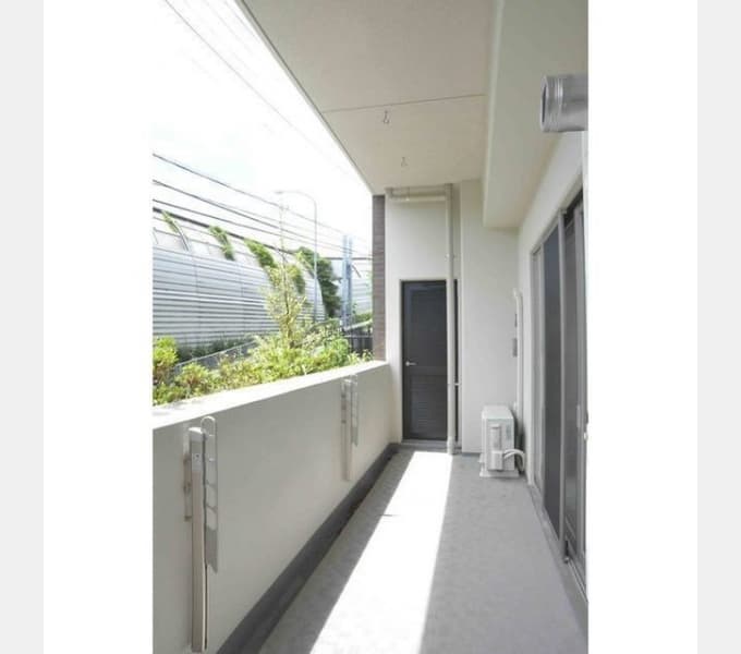 Room image 10