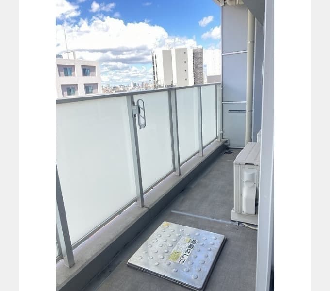 Room image 12