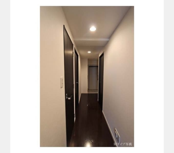 Room image 12