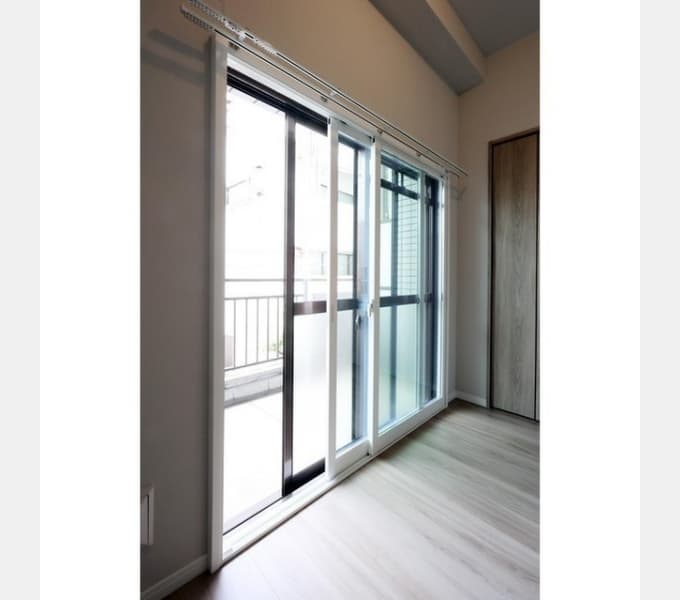 Room image 12
