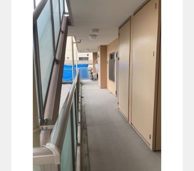 Room image 8
