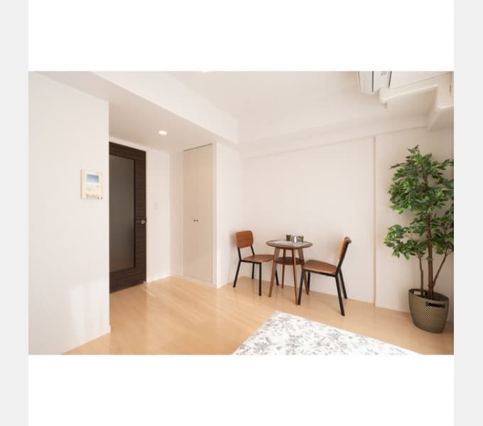 Room image 9