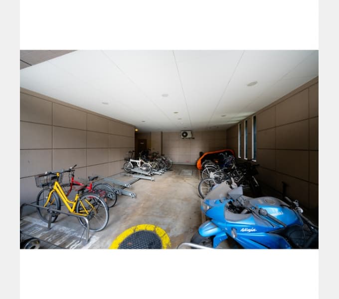Room image 10